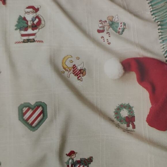 Leisure Arts Lots of Christmas Cross Stitch Patterns Snowman, Santa, Elf, Angel - Picture 6 of 9